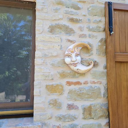 La Mela Rosa Bed & Breakfast Amandola Bagian luar foto